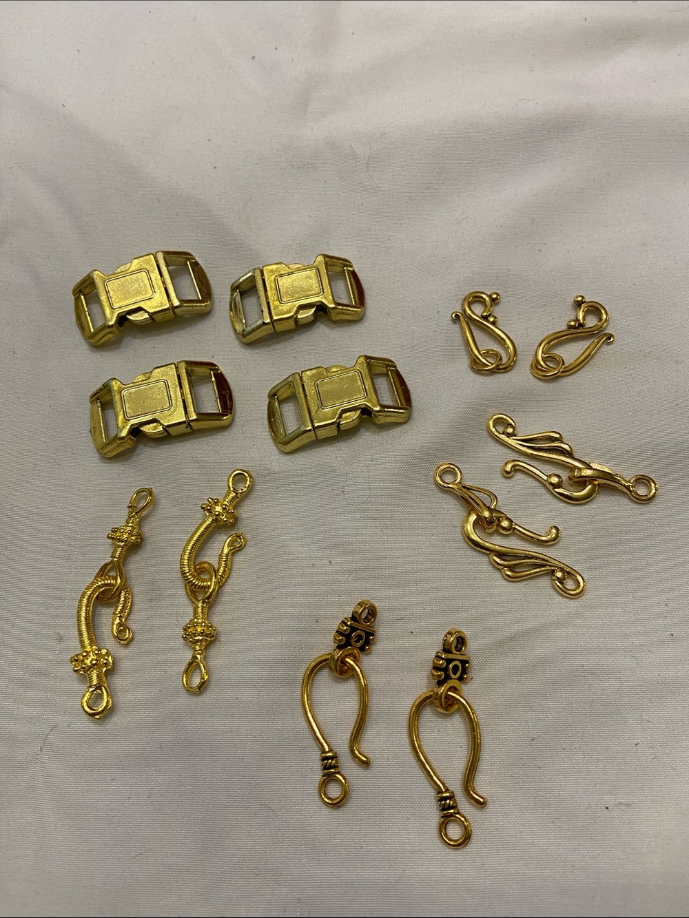 12 Gold Jewelry Findings Clasp Sets